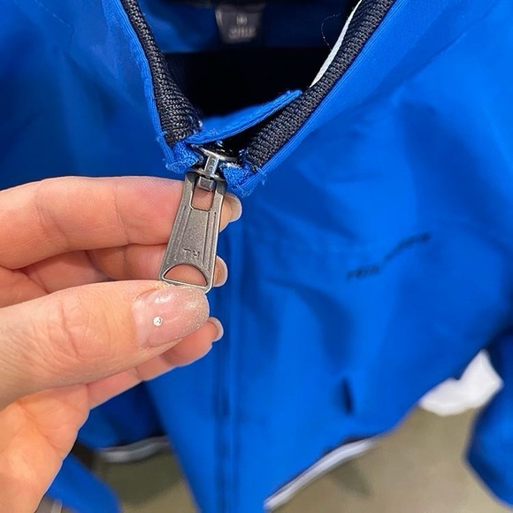 NWT Tommy Hilfiger men wind breaker with hidden hood M/L/XL - Picture 9 of 10